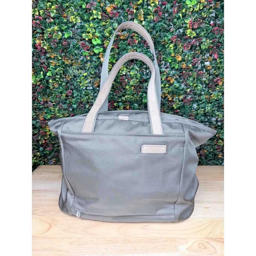Briggs & Riley Taupe Ballistic Nylon Travel Tote Bag 255-7 Professional Carry On